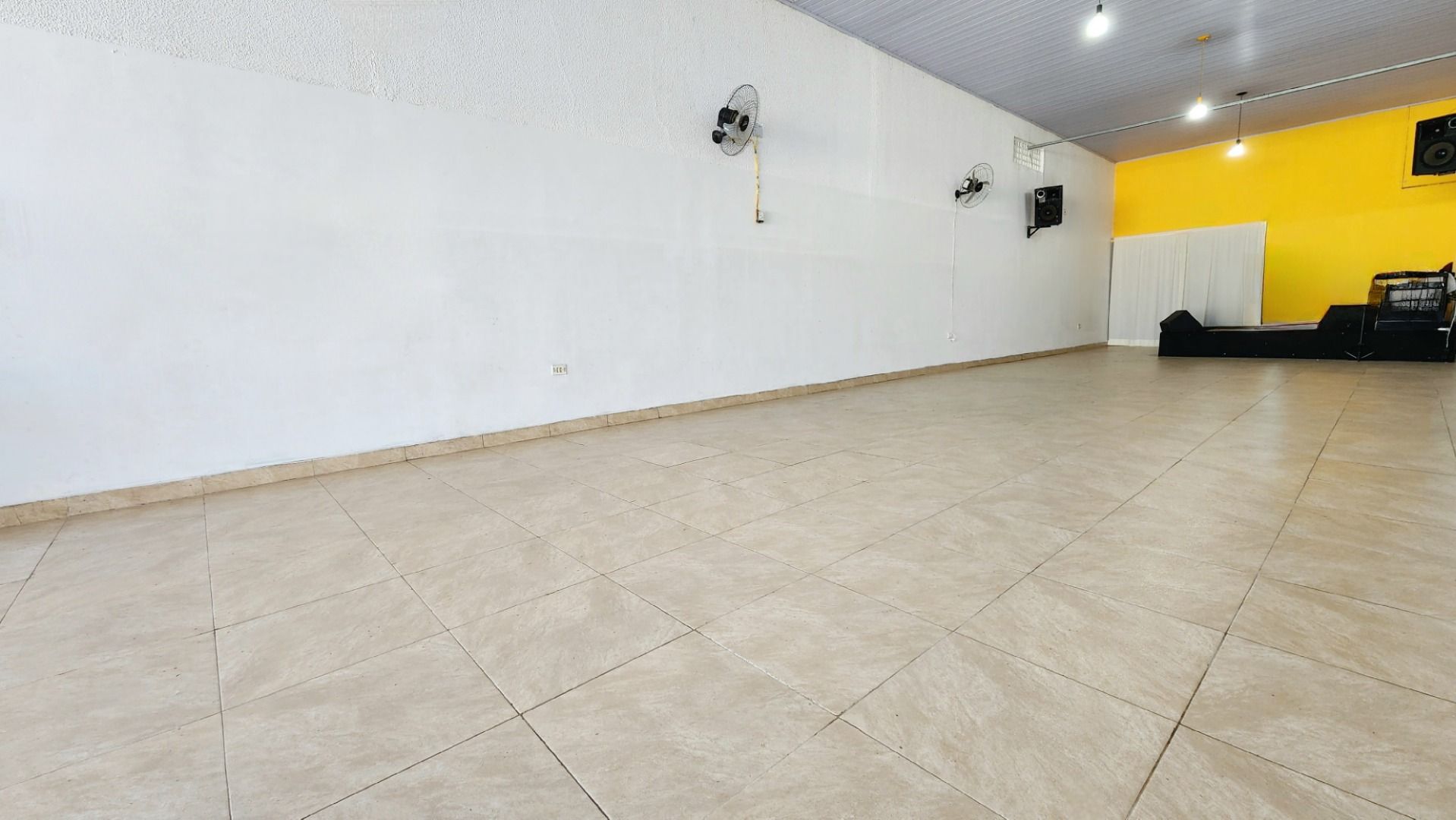 sala_comercial SL0001 em Balneário Caraguava