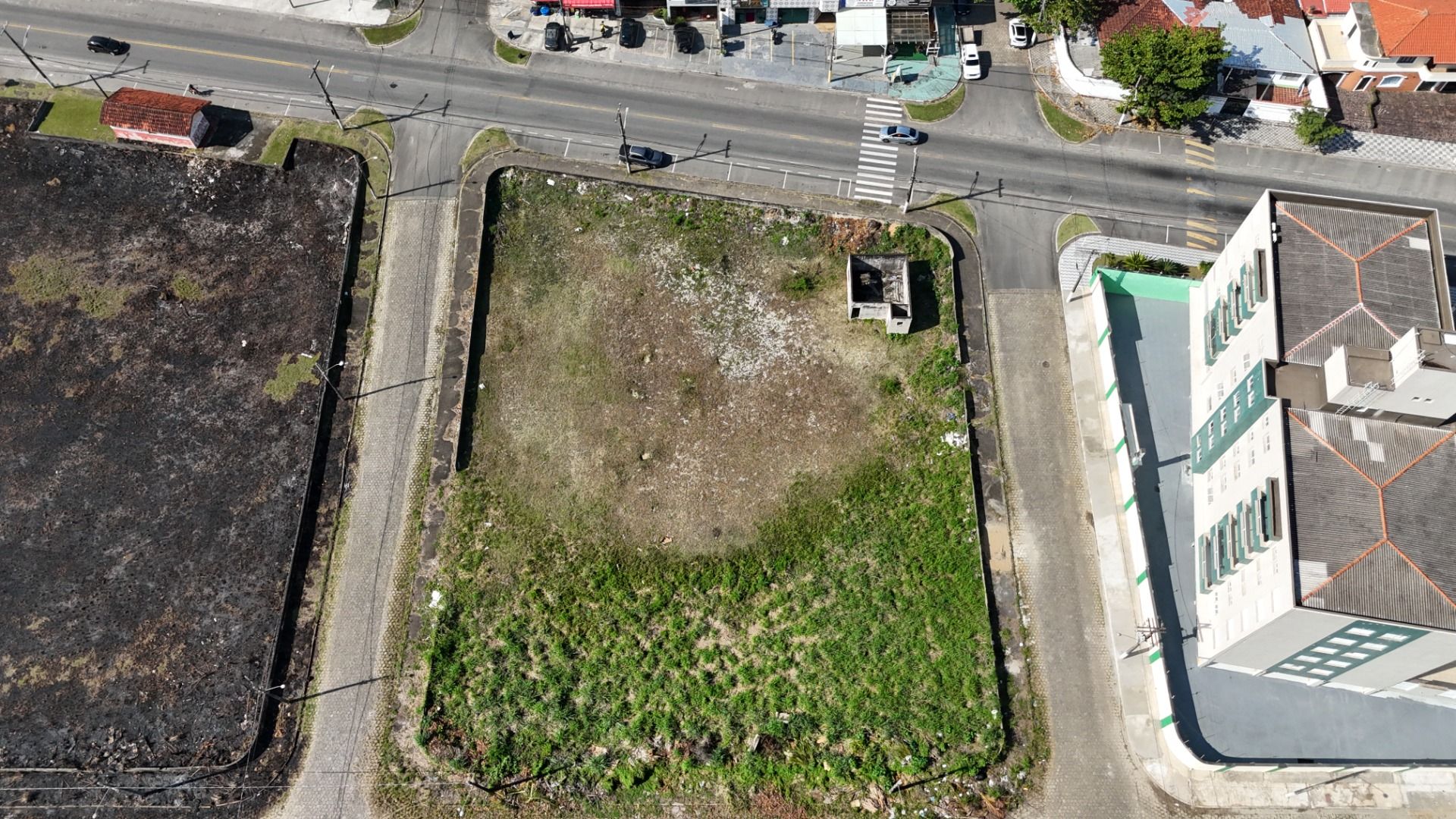 terreno AR0012