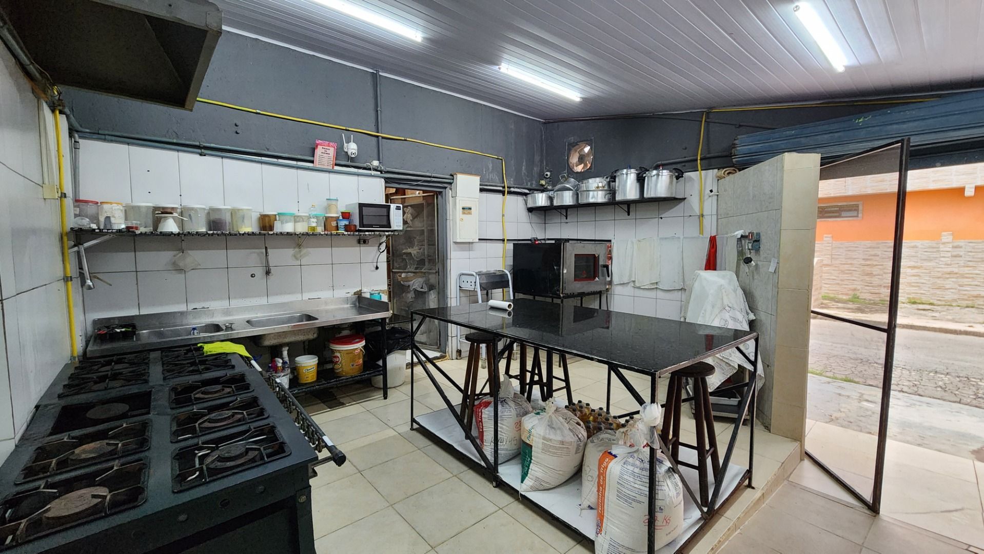 ponto_comercial PT0002